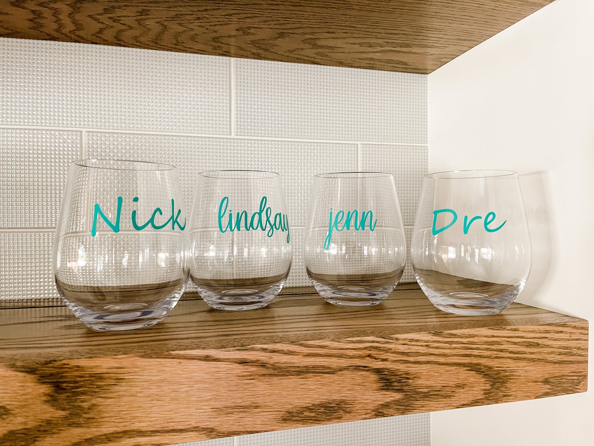 Custom Acrylic Wine Glass | Personalized 20 oz Stemless Wine Glass Everything Labeled