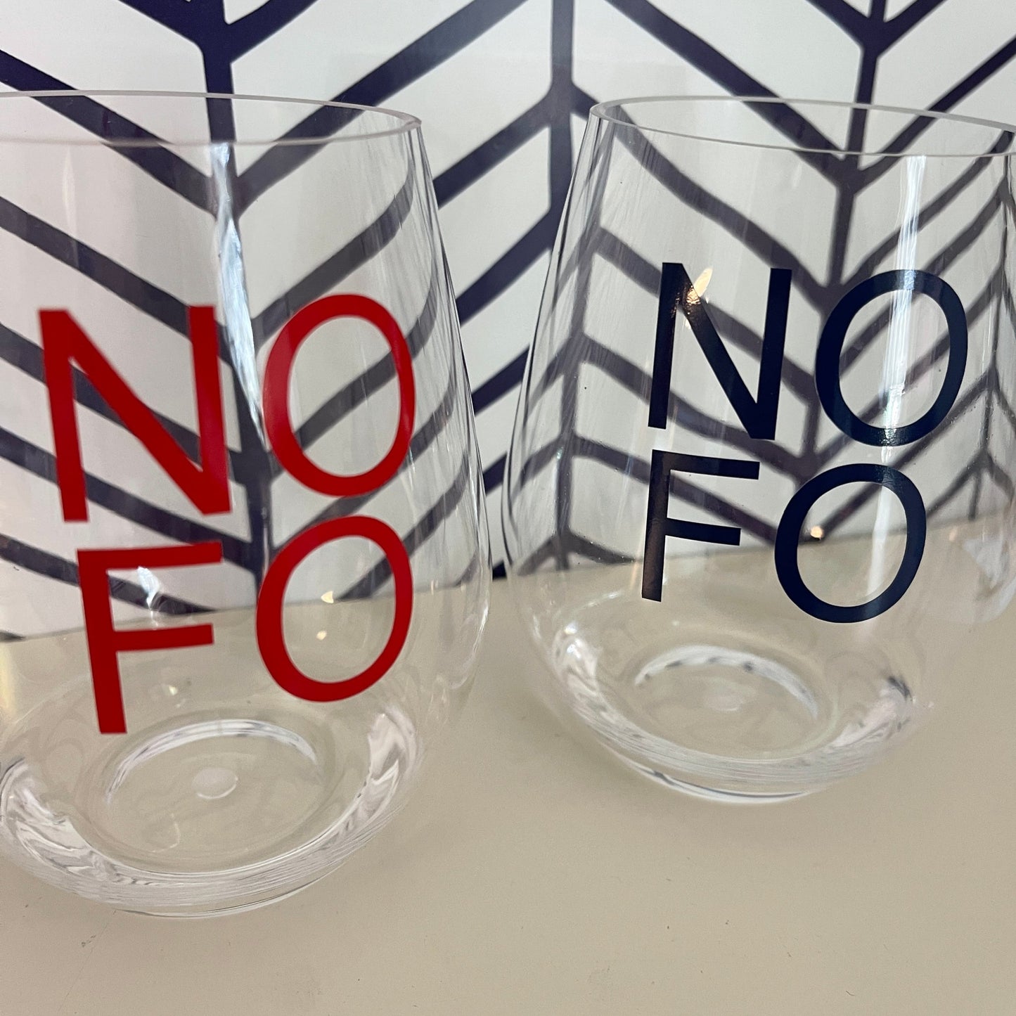 Custom Acrylic Wine Glass | Personalized 20 oz Stemless Wine Glass Everything Labeled